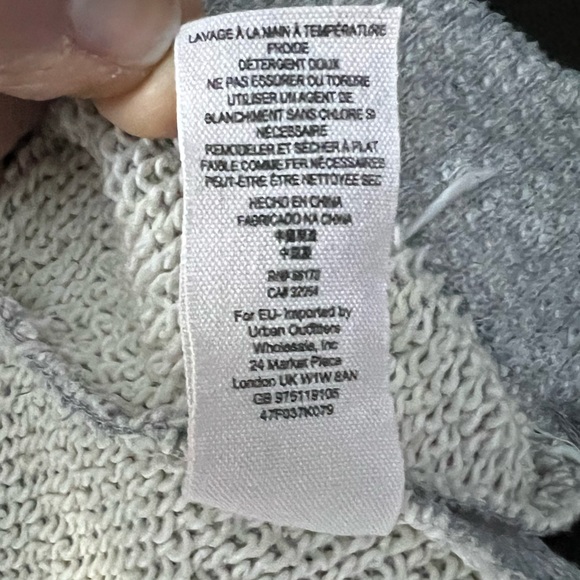 FREE PEOPLE CREW NECK 100% COTTON BLENDw/ANGORA EUC GREY/RED/BLACK SZ LARGE - Picture 8 of 8